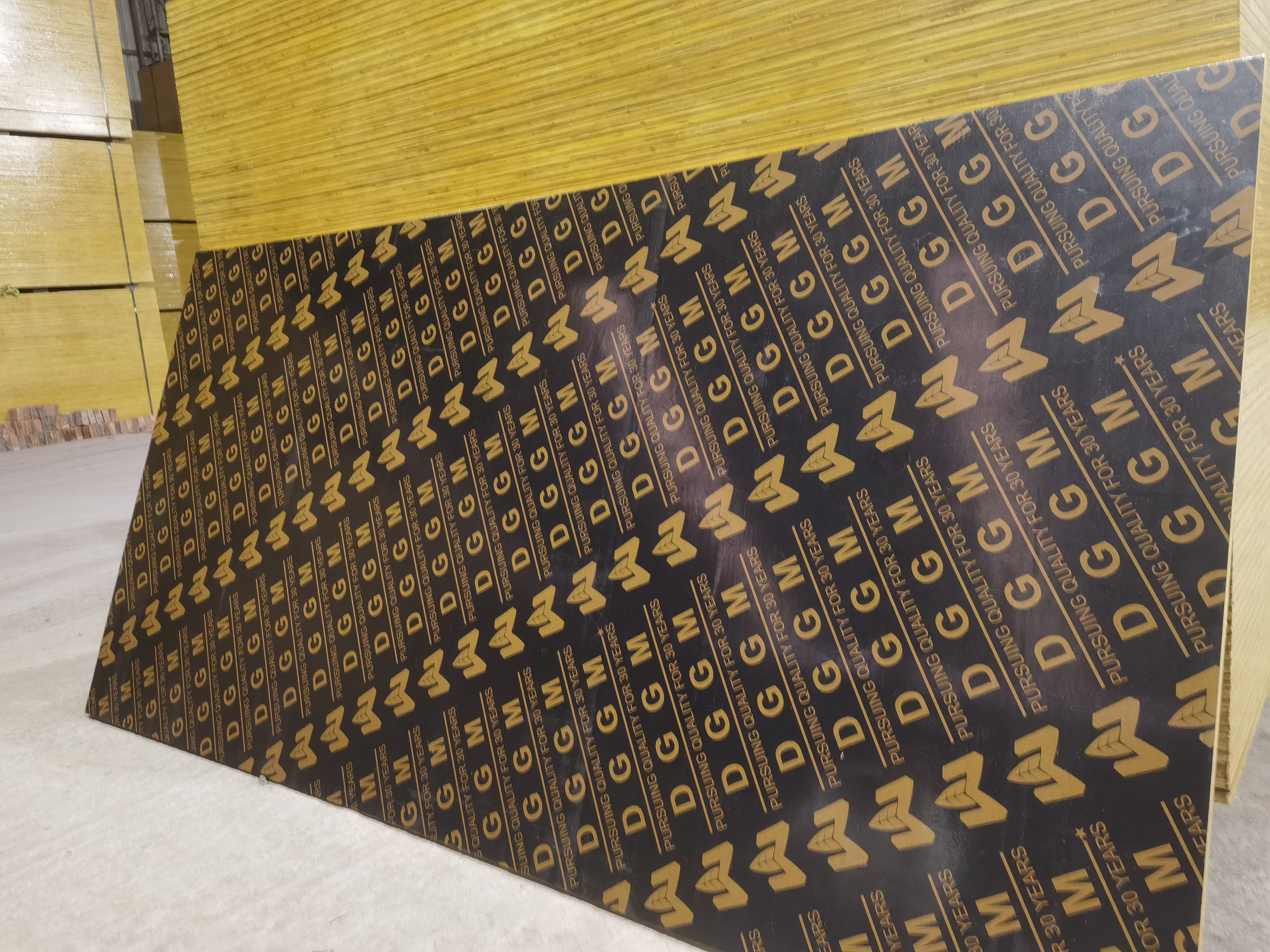 How Does the Price Fluctuation of Matte Film Faced Plywood Affect Market Demand?